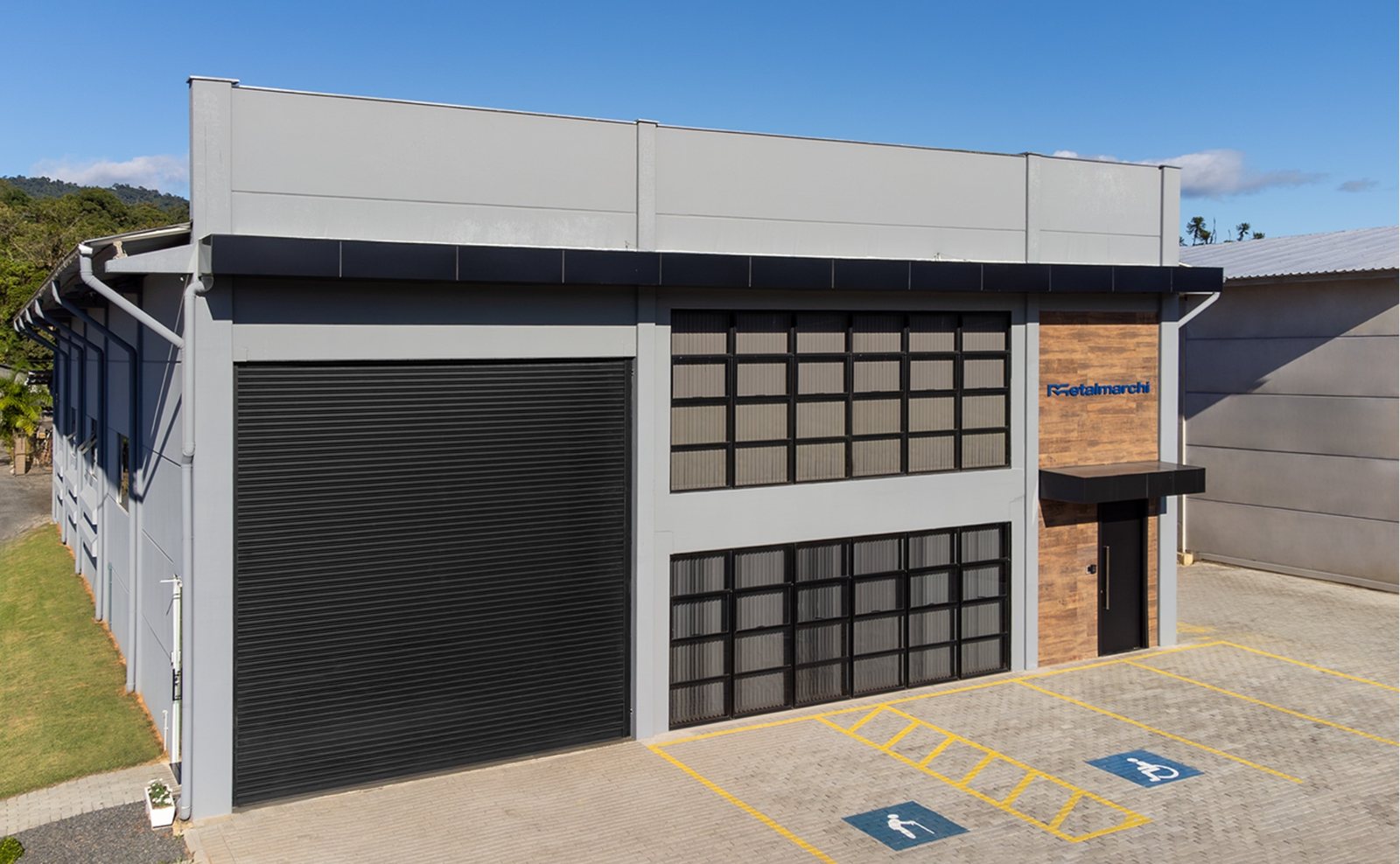 Fachada da sede da Metalmarchi